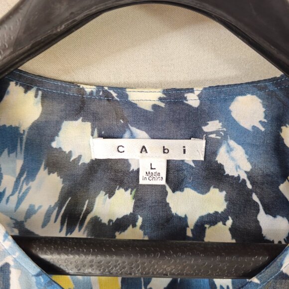 Cabi Sheer Collarless Sleeveless Blouse Shades of Blue Size L - Picture 2 of 8